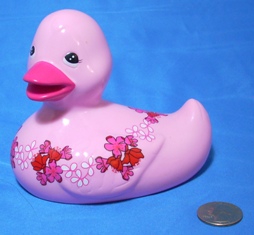 Bath and Body Works Lei Floral Duck Pink Bath and Body Works Lei Floral Duck Pink